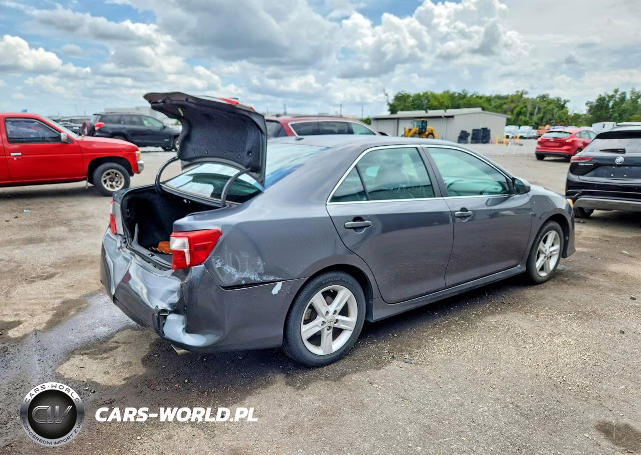 2012 Toyota Camry Se VIN:4T1BF1FKXCU610423 - 3