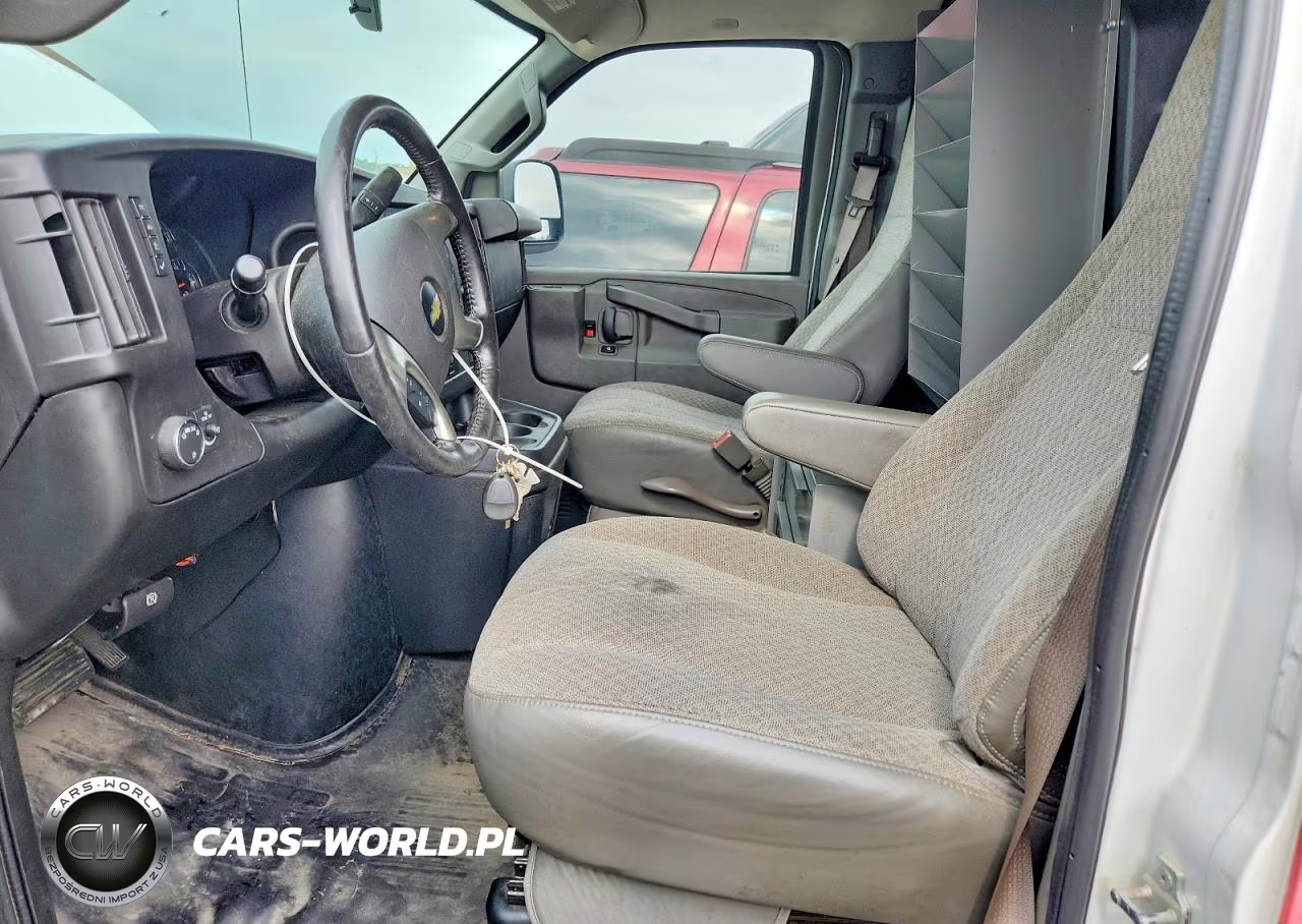 2019 Chevrolet Express G3500 VIN:1GCZGHFG8K1331430 - 7