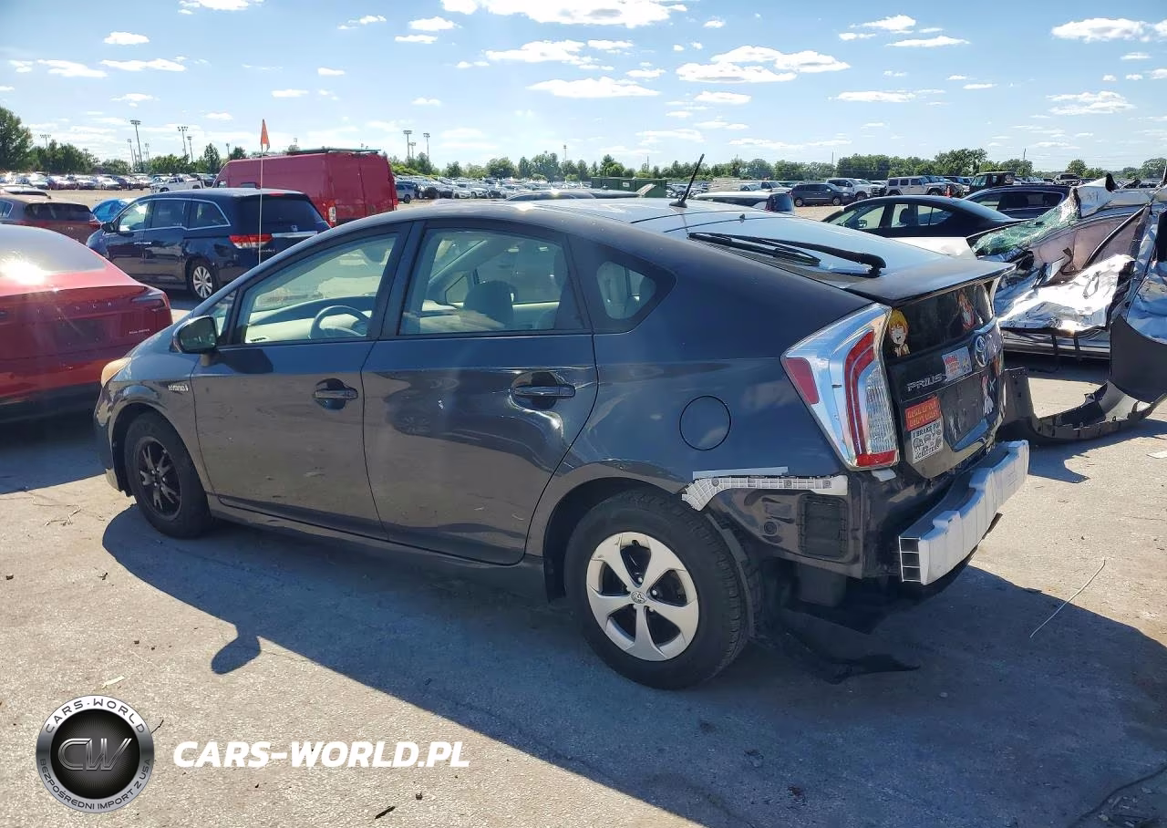 2013 Toyota Prius Two VIN:JTDKN3DUXD5568421 - 2