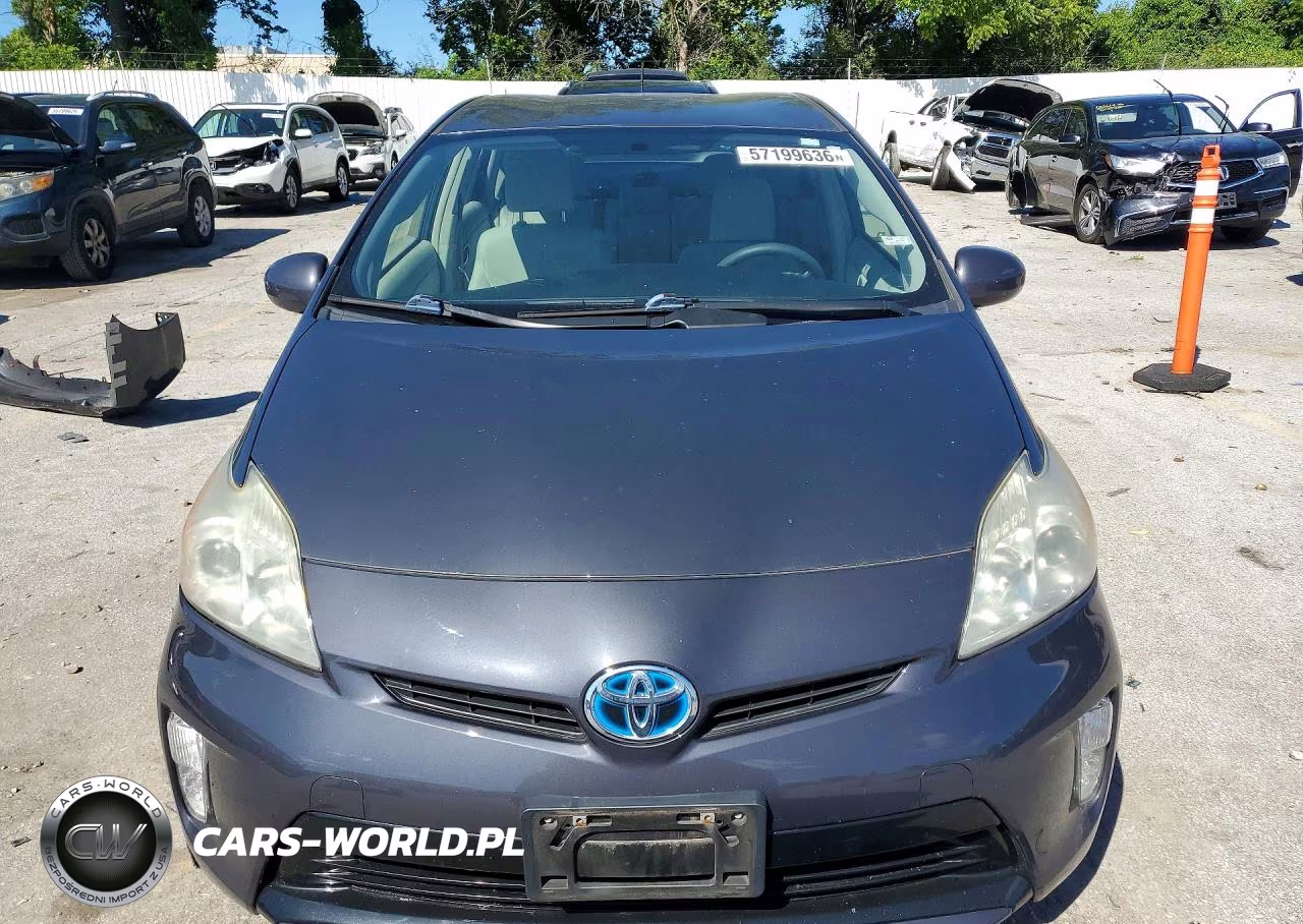 2013 Toyota Prius Two VIN:JTDKN3DUXD5568421 - 5
