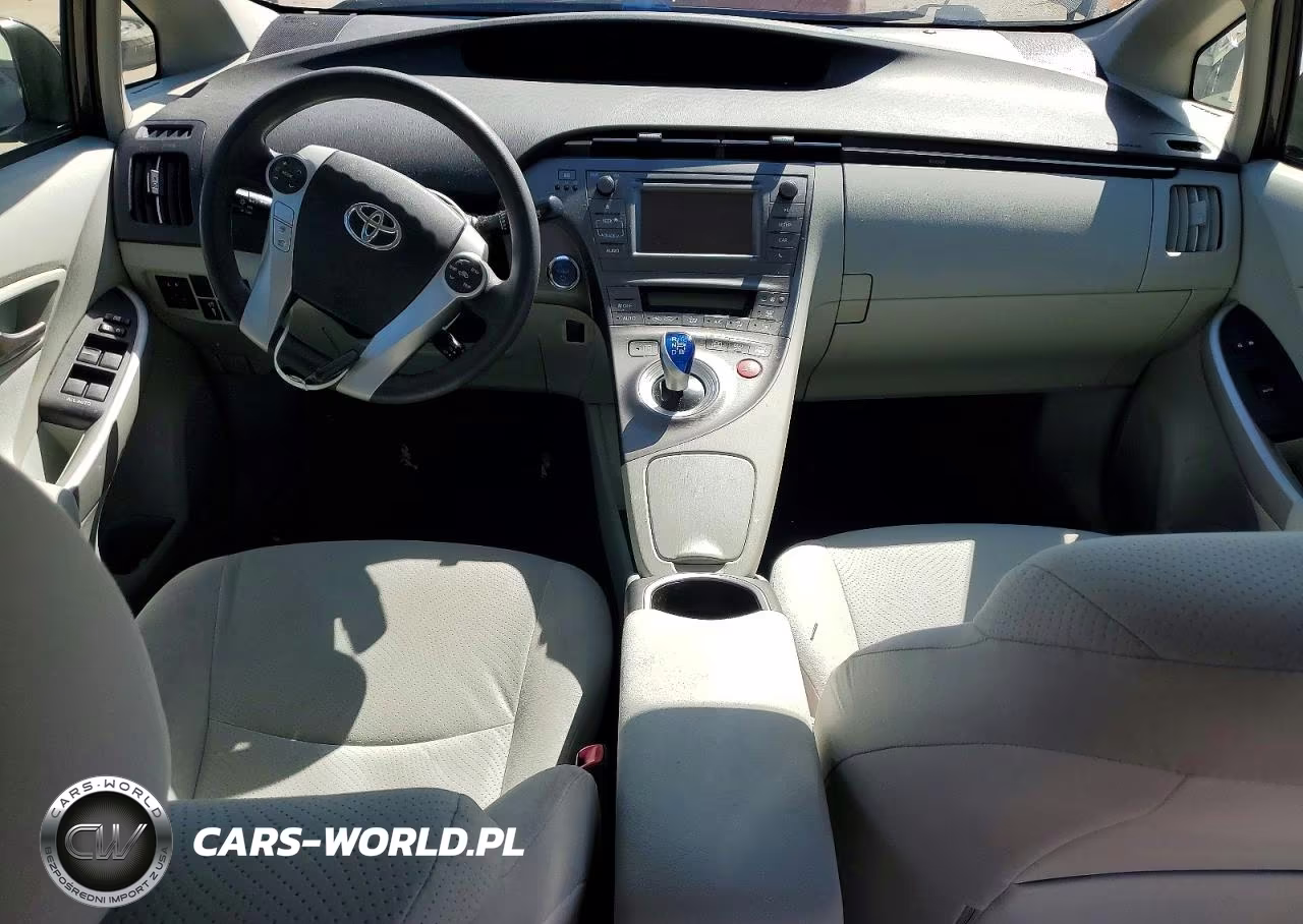 2013 Toyota Prius Two VIN:JTDKN3DUXD5568421 - 8