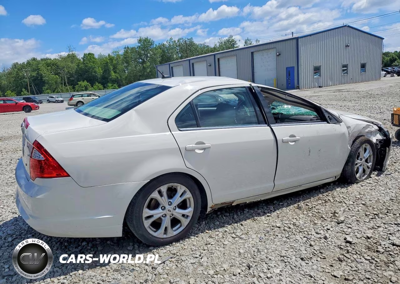2012 Ford Fusion Se VIN:3FAHP0HA4CR164941 - 3