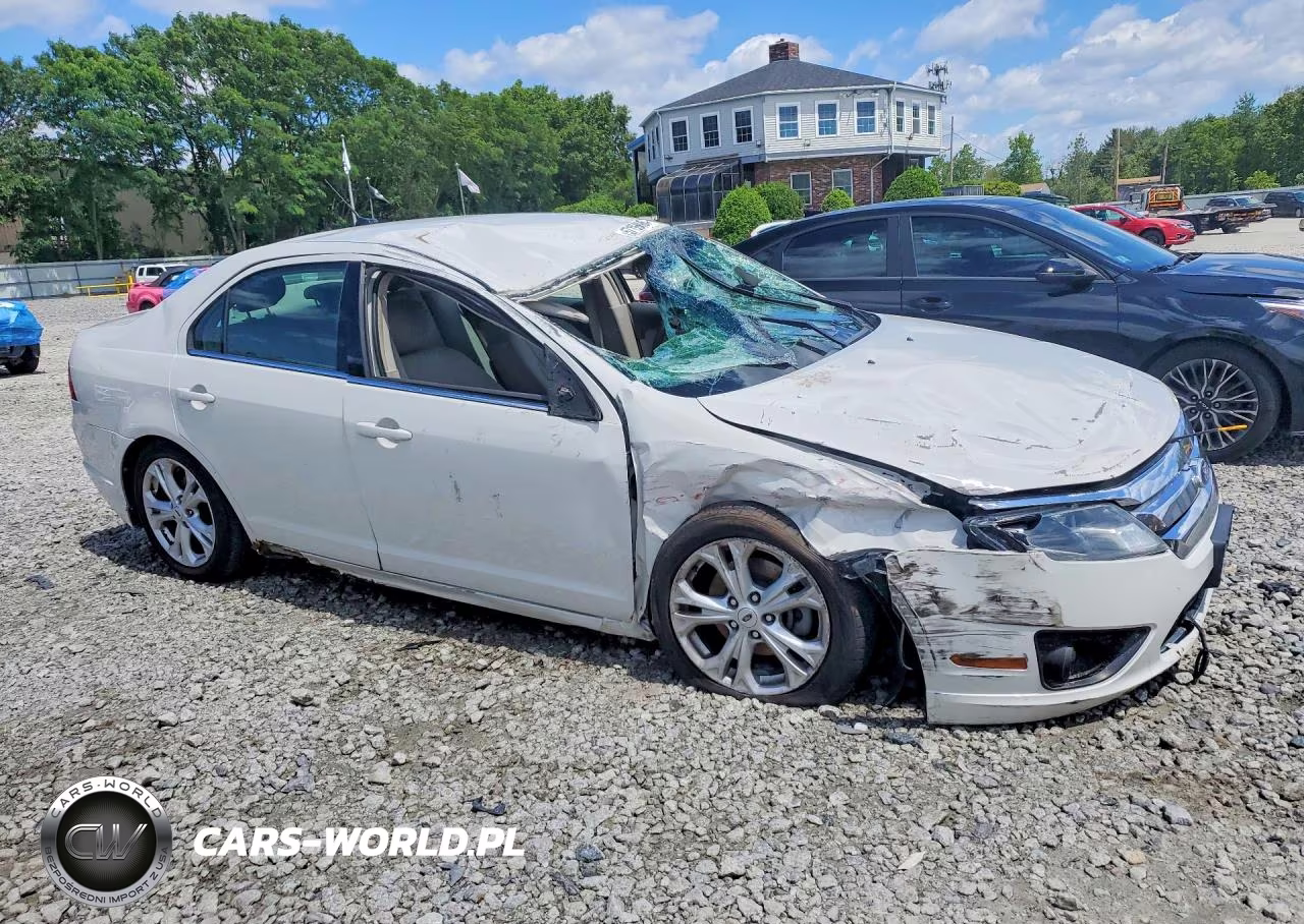 2012 Ford Fusion Se VIN:3FAHP0HA4CR164941 - 4
