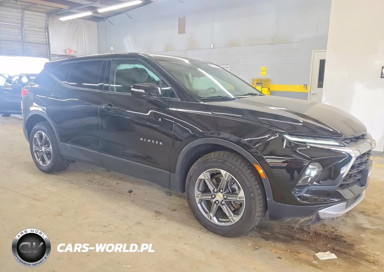 2023 Chevrolet Blazer 1Lt VIN:3GNKBHR43PS221979 - 4