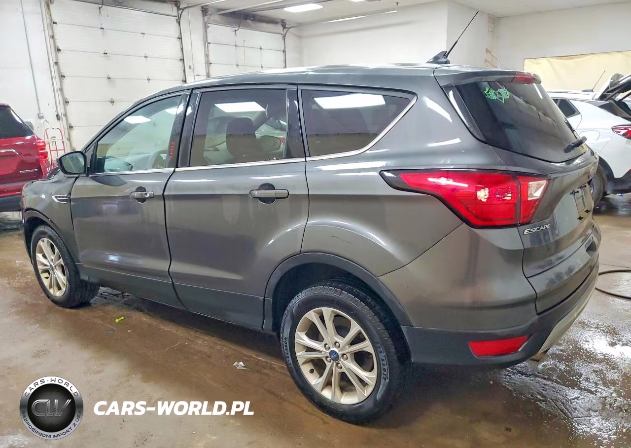 2019 Ford Escape Se VIN:1FMCU9GD5KUB82123 - 2