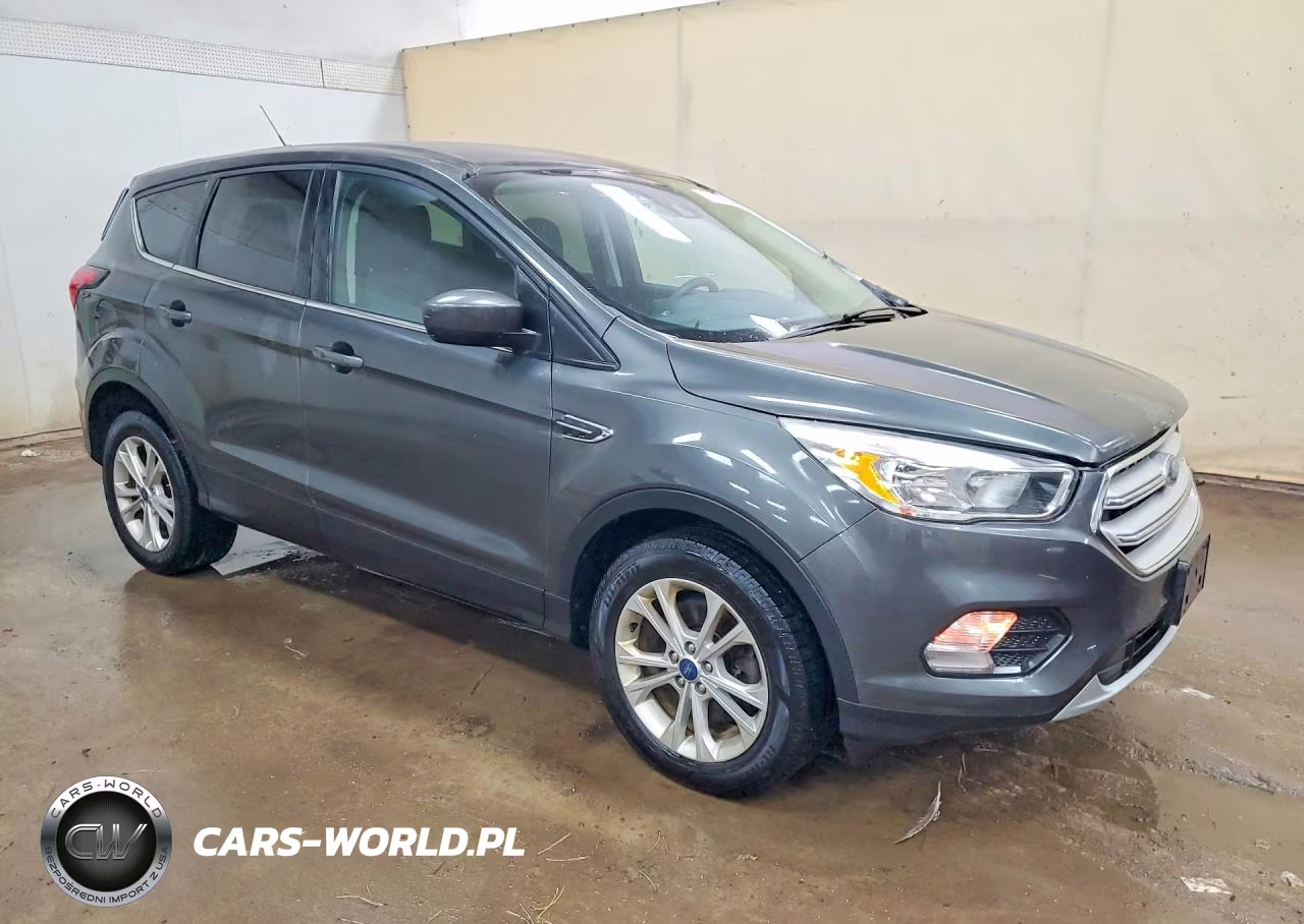 2019 Ford Escape Se VIN:1FMCU9GD5KUB82123 - 4