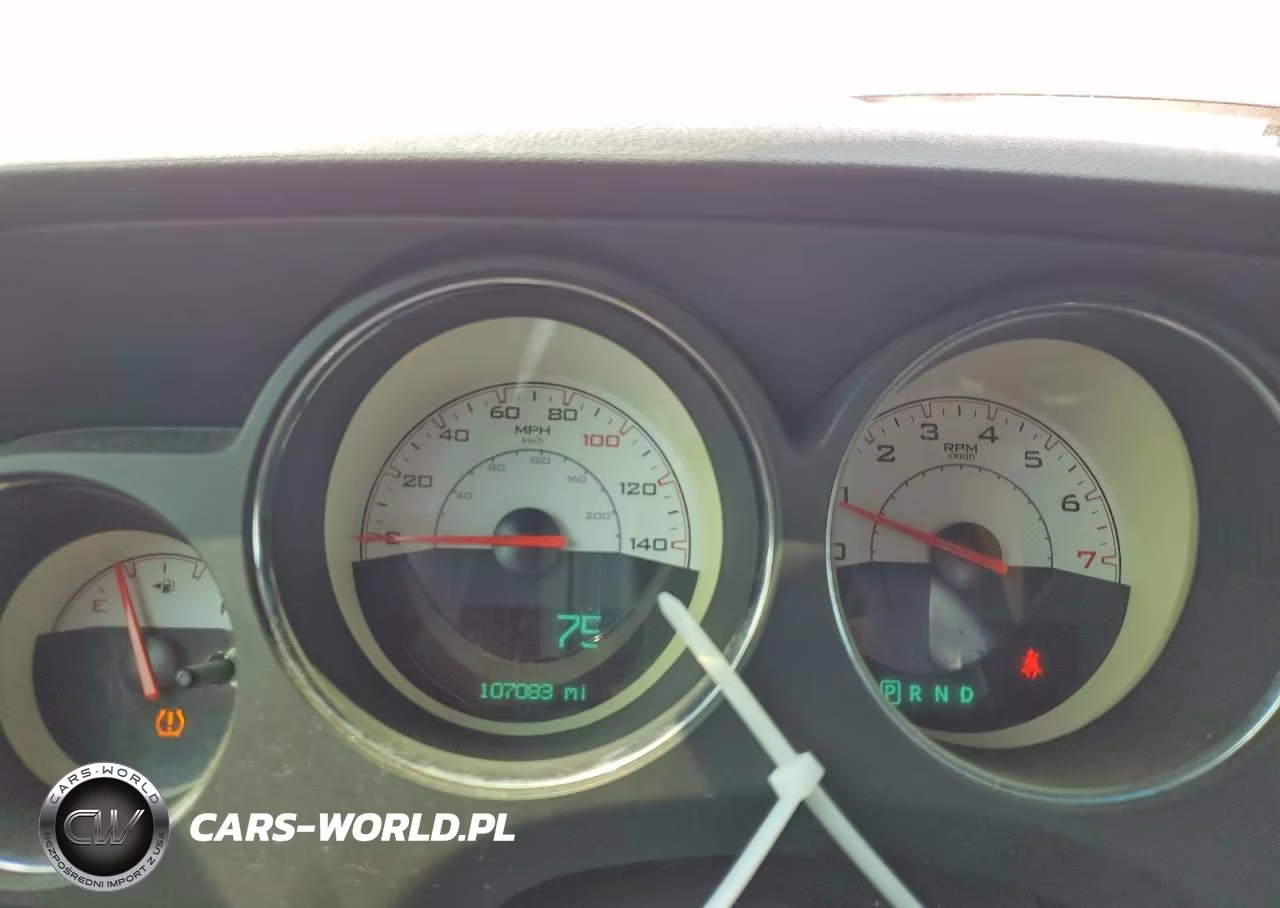 2014 Dodge Challenger Sxt VIN:2C3CDYAG0EH310880 - 9