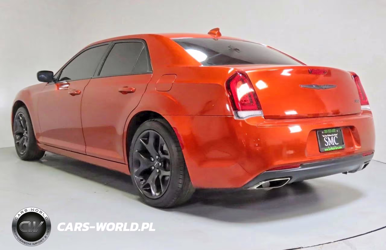 2021 Chrysler 300 Touring VIN:2C3CCAAGXMH609365 - 4
