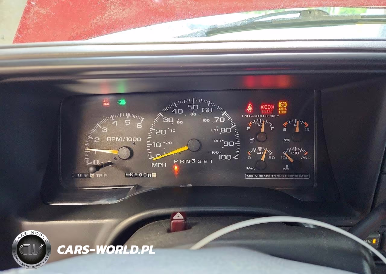 1997 Chevrolet Suburban K1500 VIN:1GNFK16RXVJ364113 - 9