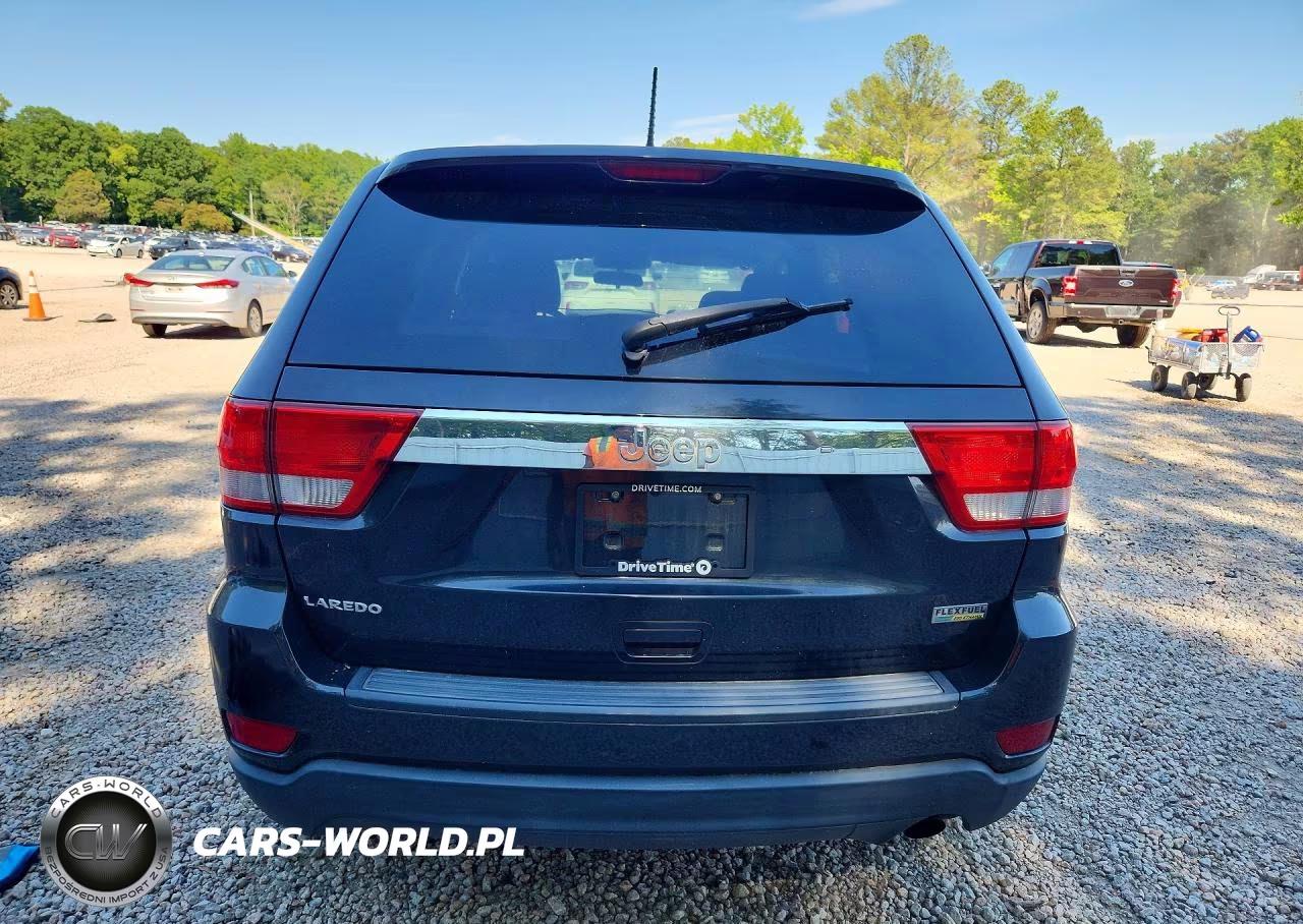 2013 Jeep Grand Cherokee Laredo VIN:1C4RJEAG4DC569435 - 6