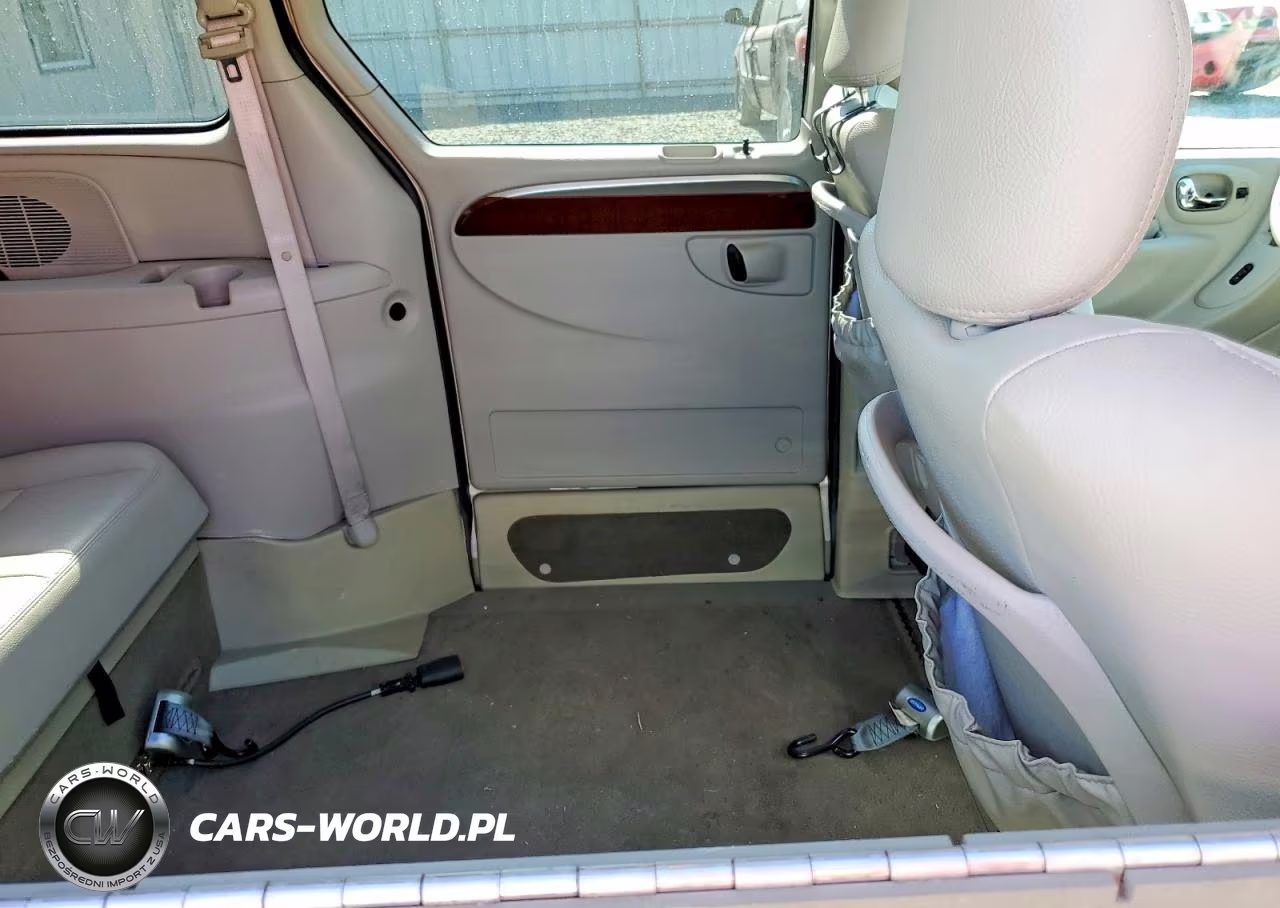 2007 Chrysler Town & Country Limited VIN:2A4GP64L07R315022 - 11