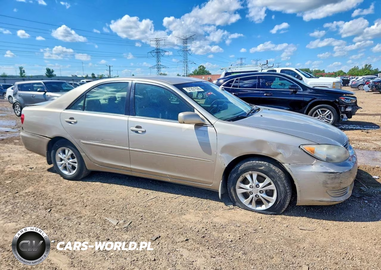 2005 Toyota Camry Le VIN:4T1BE32K85U023452 - 4