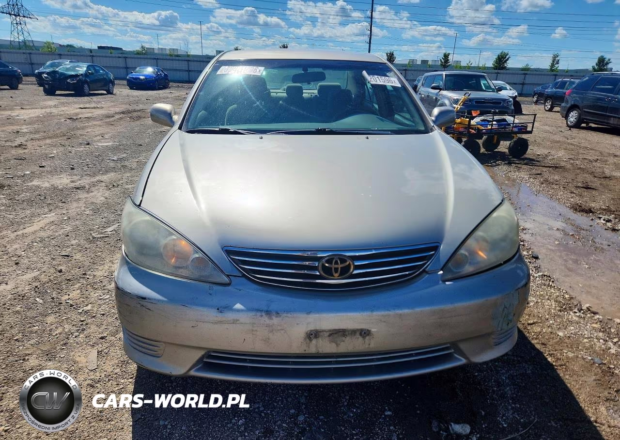 2005 Toyota Camry Le VIN:4T1BE32K85U023452 - 5
