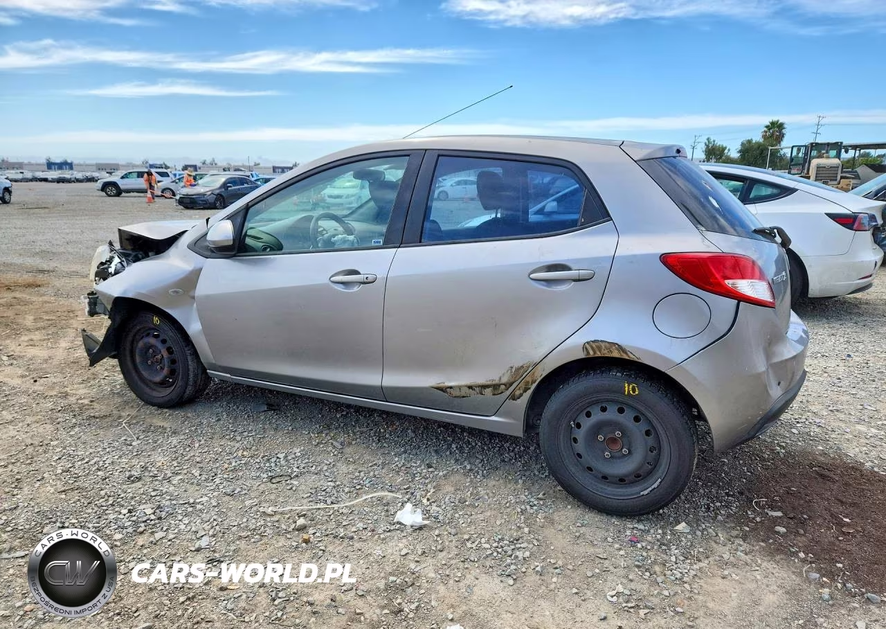 2014 Mazda Mazda2 Sport VIN:JM1DE1KZ1E0173022 - 2
