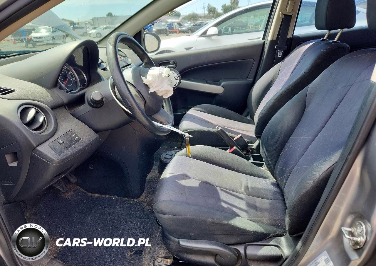 2014 Mazda Mazda2 Sport VIN:JM1DE1KZ1E0173022 - 7