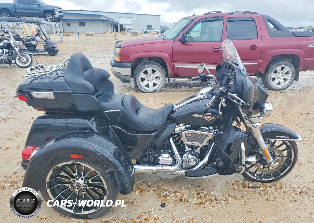 2025 Harley-Davidson Flhtcutg