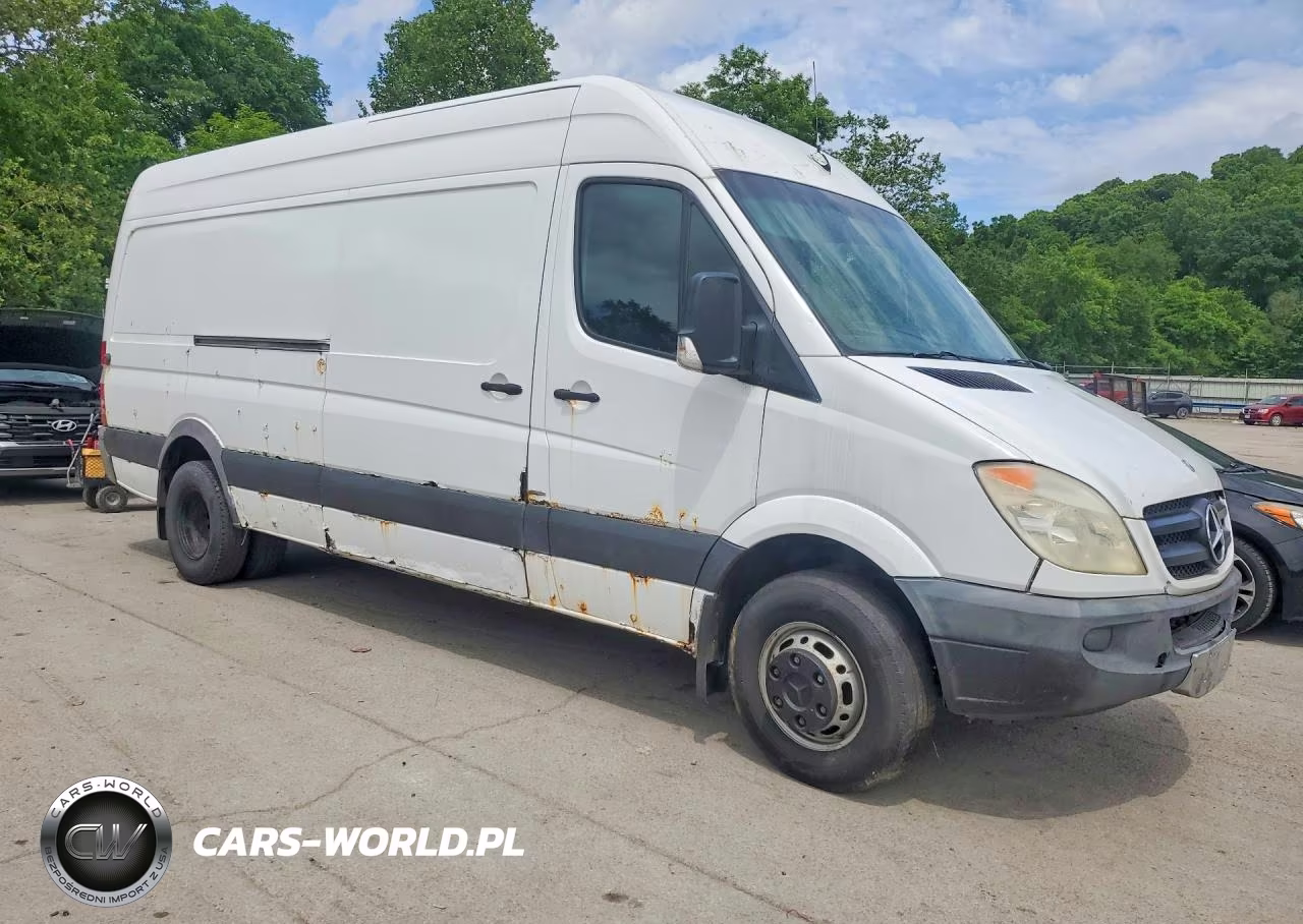 2010 Mercedes Benz Sprinter 3500 Delivery Van VIN:WD3PF4CCXA5424942 - 4