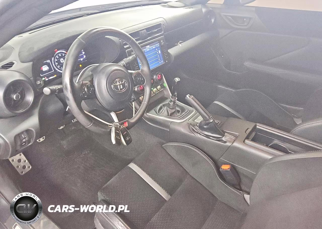 2025 Toyota Gr 86 Premium VIN:JF1ZNBE15S9752013 - 8