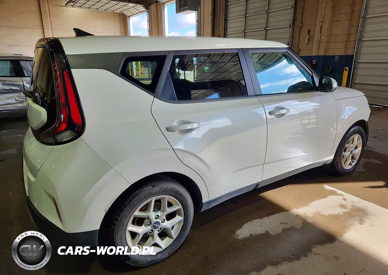 2023 Kia Soul Lx VIN:KNDJ23AU1P7200386 - 3