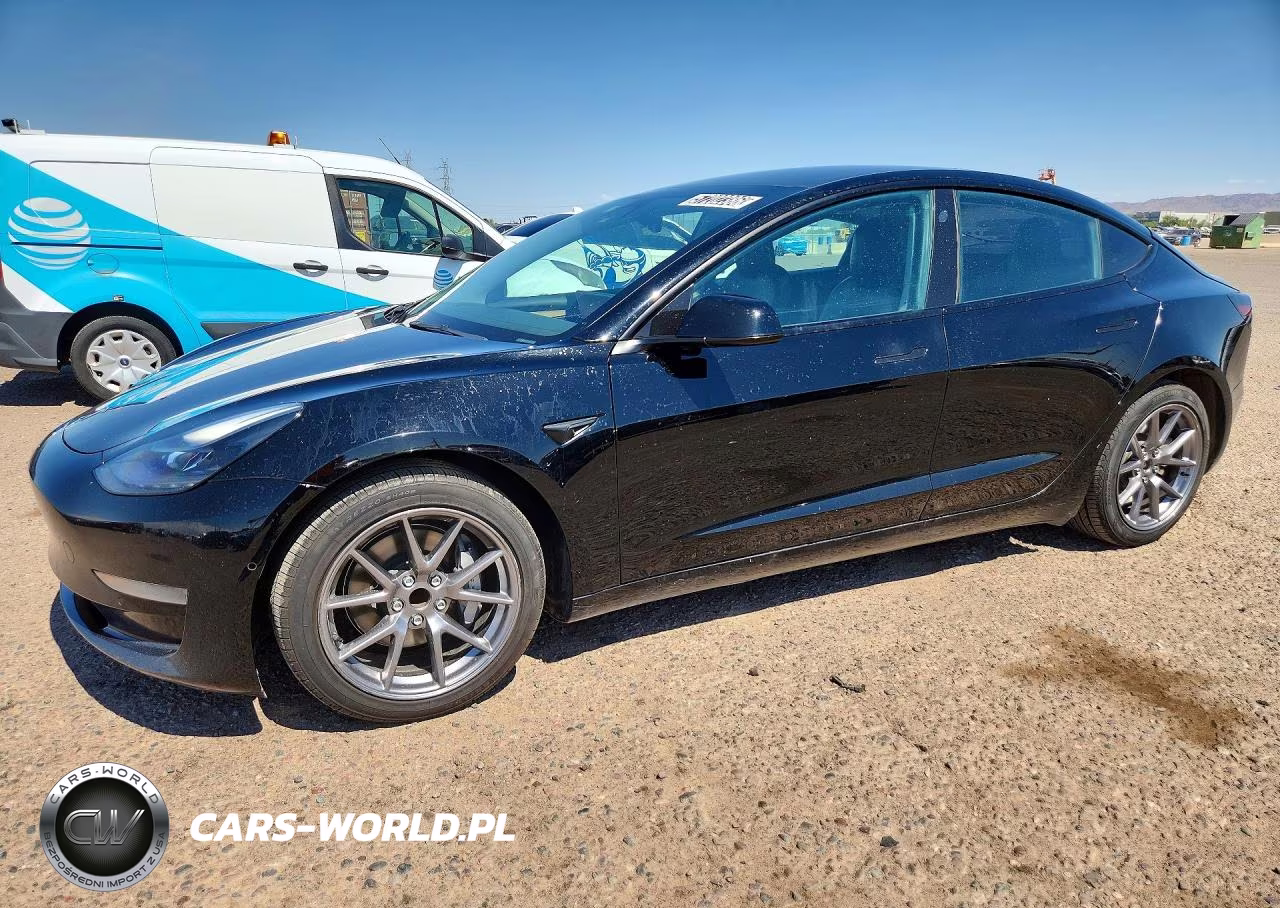 2022 Tesla Model 3 – zdjęcie 1 z 12