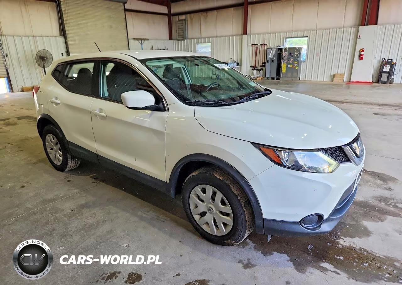 2019 Nissan Rogue Sport S VIN:JN1BJ1CR6KW330847 - 4