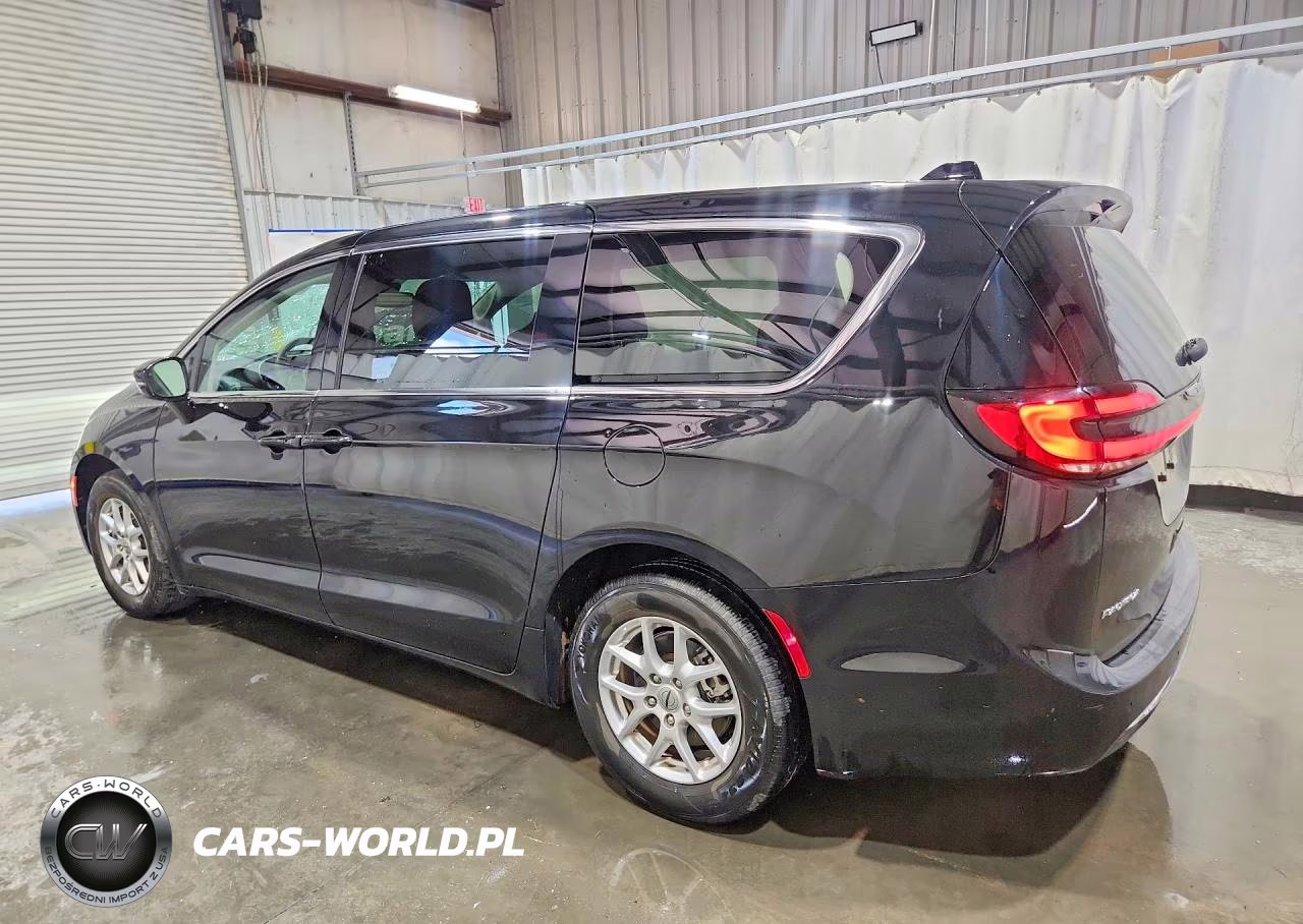 2024 Chrysler Pacifica Touring L VIN:2C4RC1BG4RR178818 - 2
