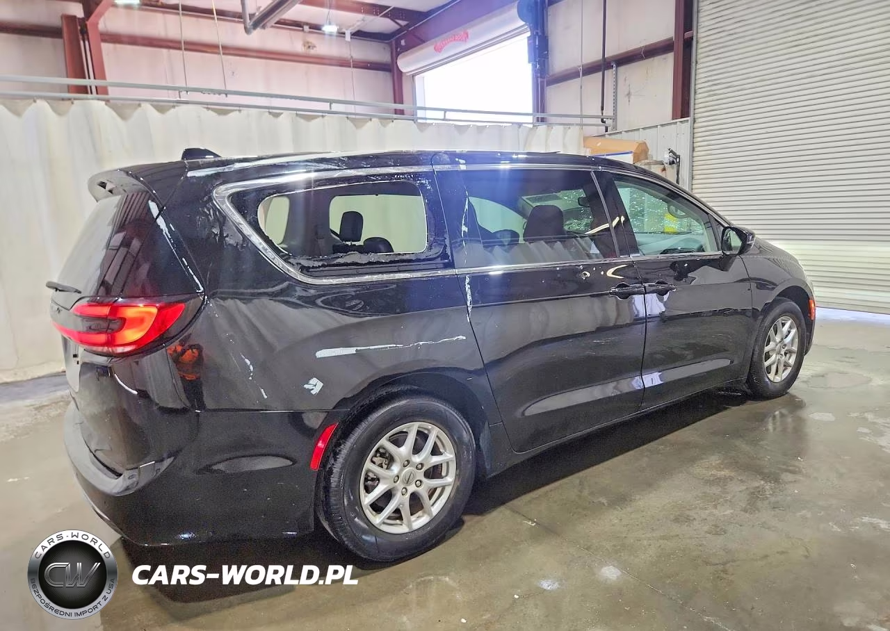 2024 Chrysler Pacifica Touring L VIN:2C4RC1BG4RR178818 - 3
