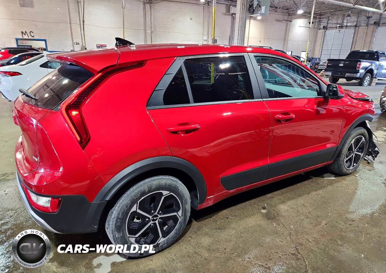 2026 Kia Niro Lx VIN:KNDCP3LE5T5327924 - 3