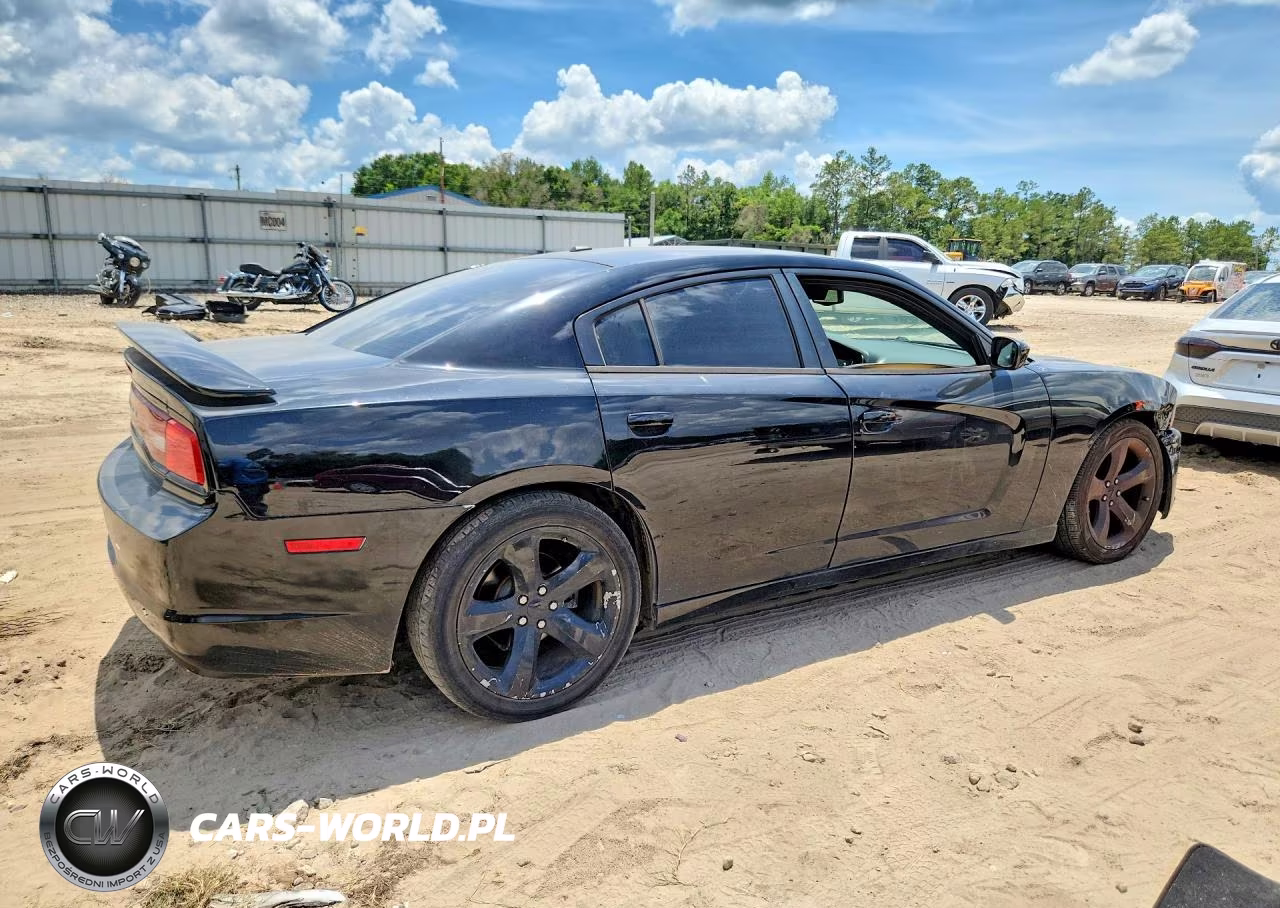 2014 Dodge Charger VIN:2C3CDXHG0EH323404 - 3