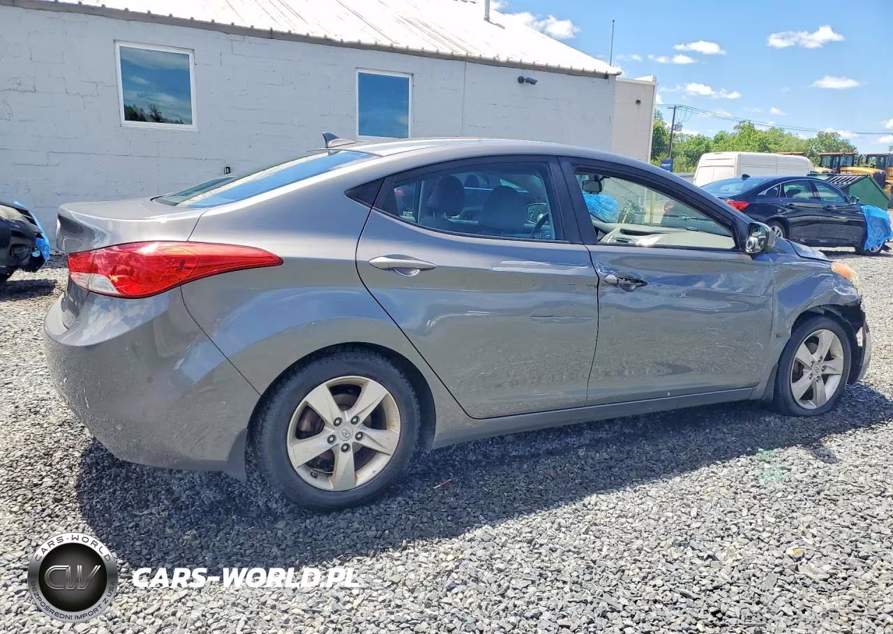 2012 Hyundai Elantra Gls VIN:5NPDH4AE5CH141410 - 3