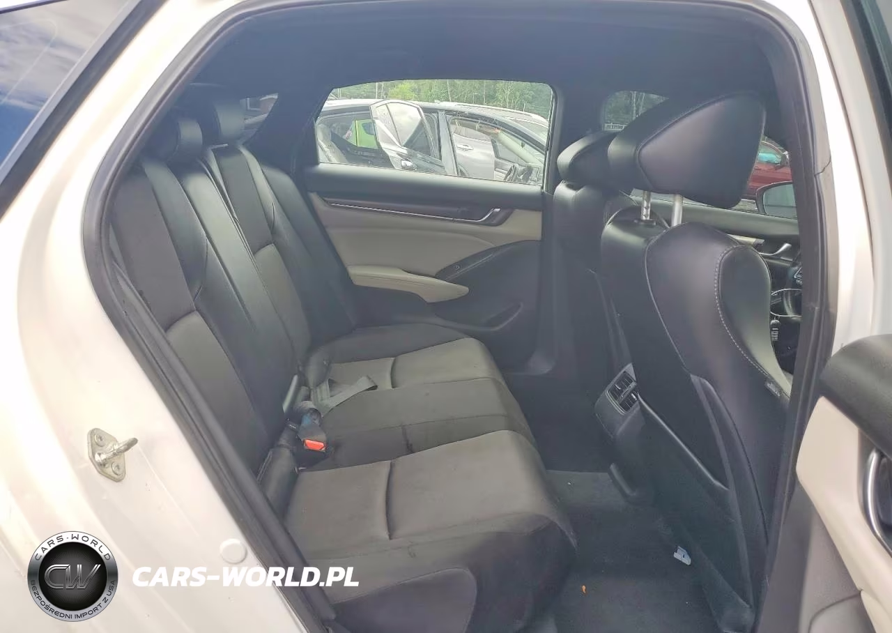 2018 Honda Accord Sport VIN:1HGCV1F35JA085470 - 10