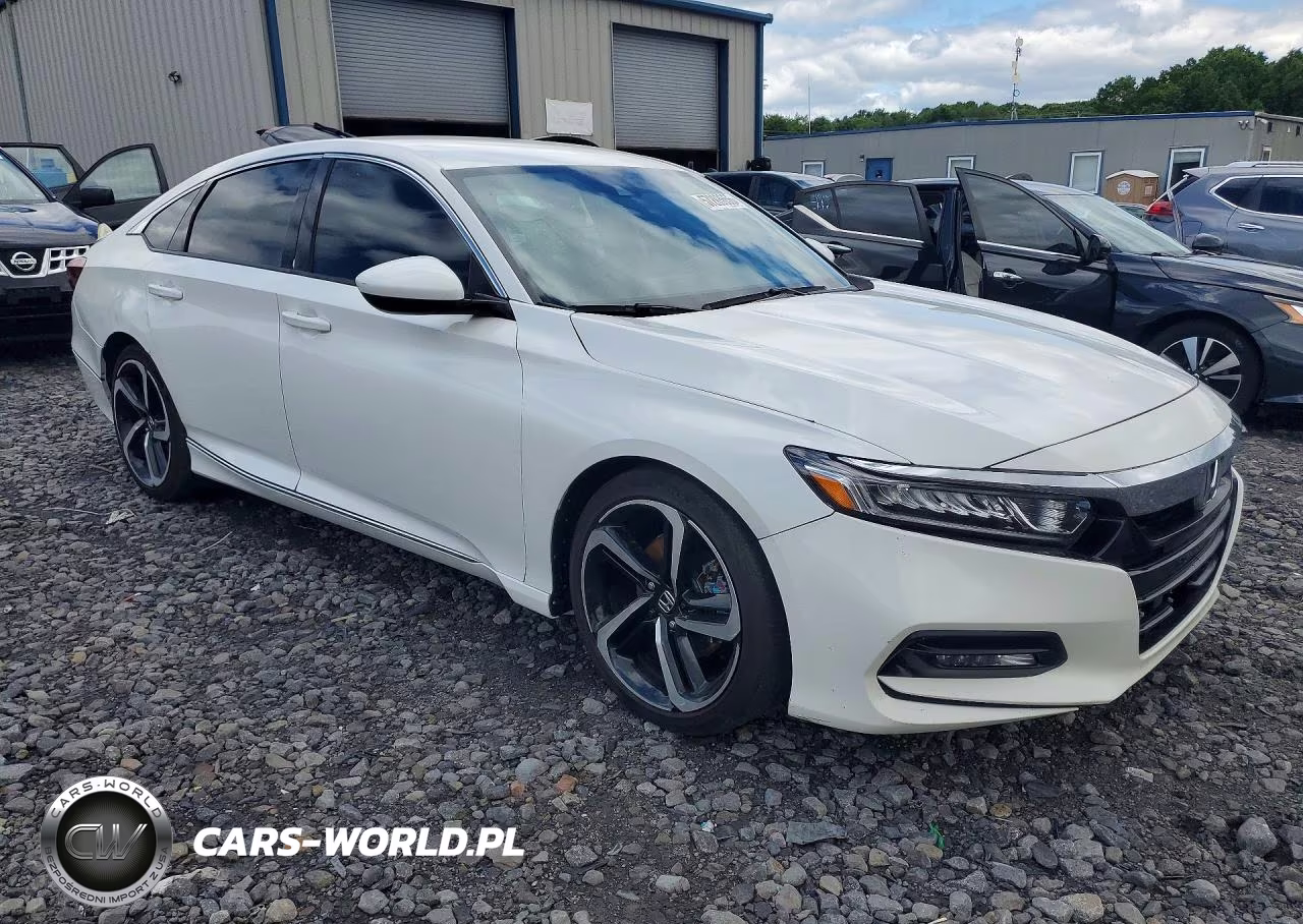 2018 Honda Accord Sport VIN:1HGCV1F35JA085470 - 4