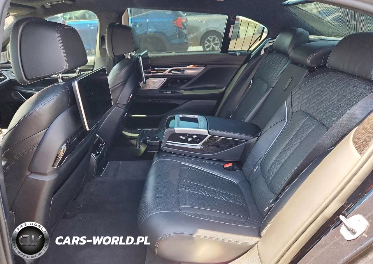 2019 BMW M760 Xi VIN:WBA7H6C56KG615158 - 10