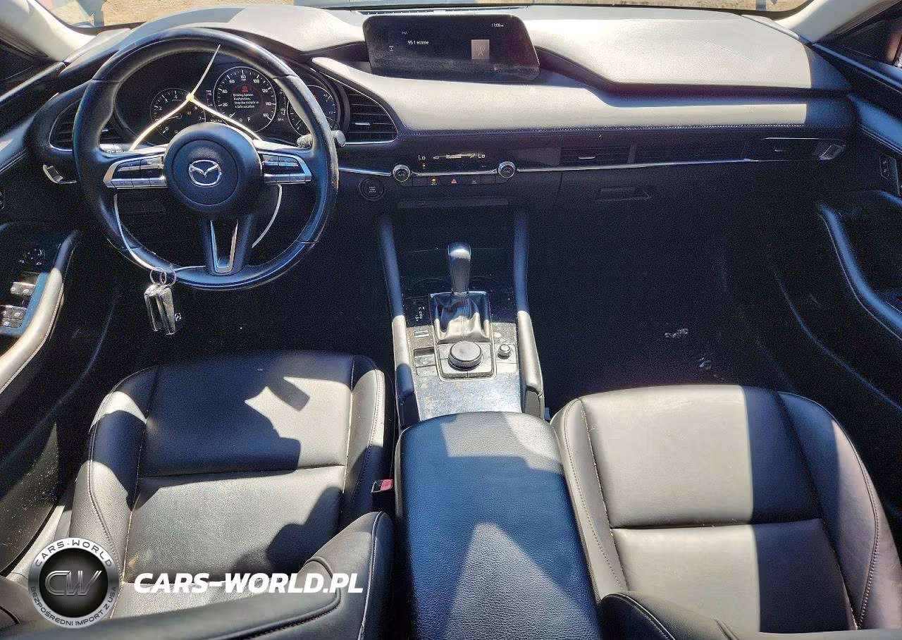 2019 Mazda 3 Preferred Plus VIN:JM1BPACL9K1110686 - 8