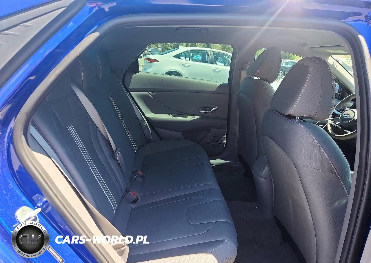 2021 Hyundai Elantra Sel VIN:5NPLM4AGXMH000441 - 10
