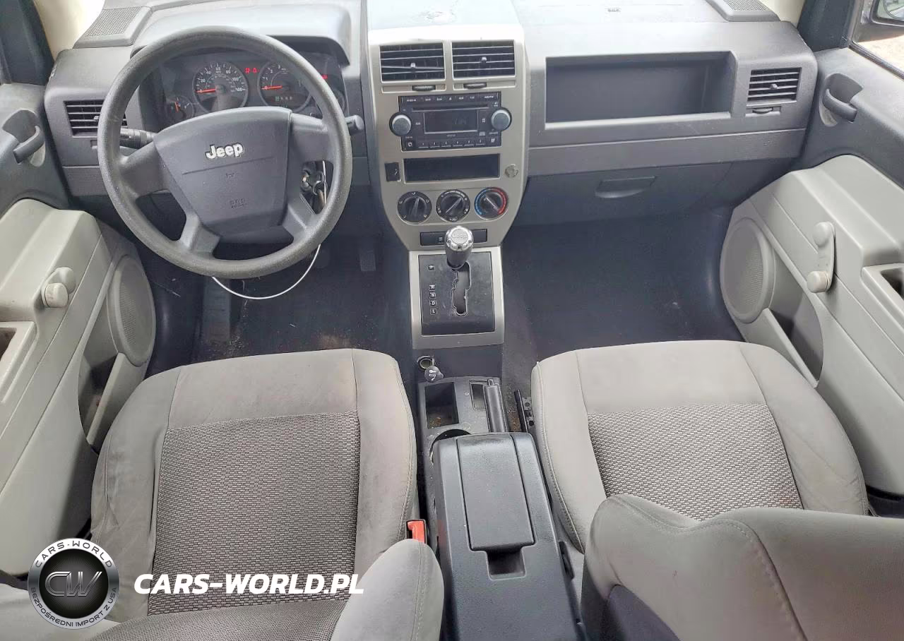 2007 Jeep Compass VIN:1J8FT47W07D216204 - 8