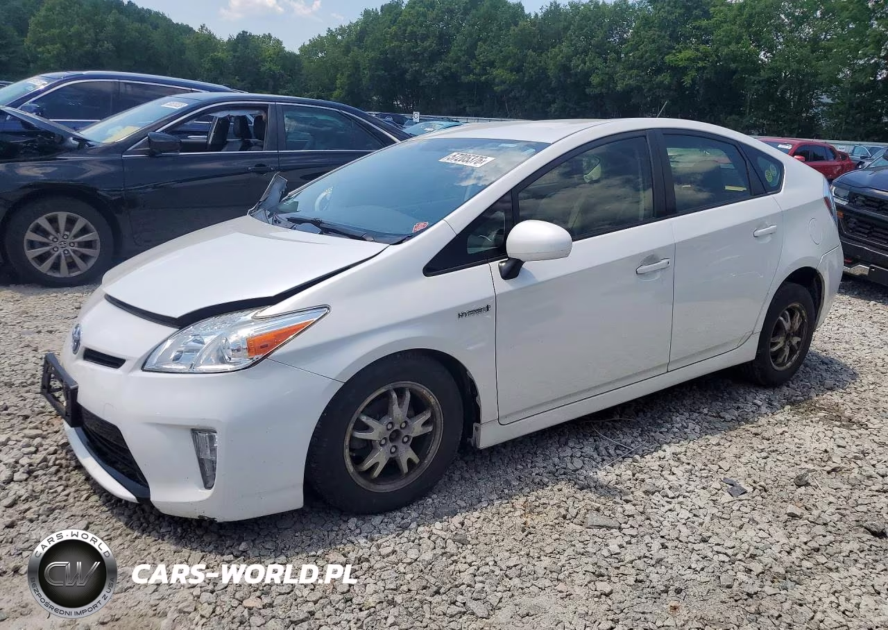 2015 Toyota Prius Three – zdjęcie 1 z 12