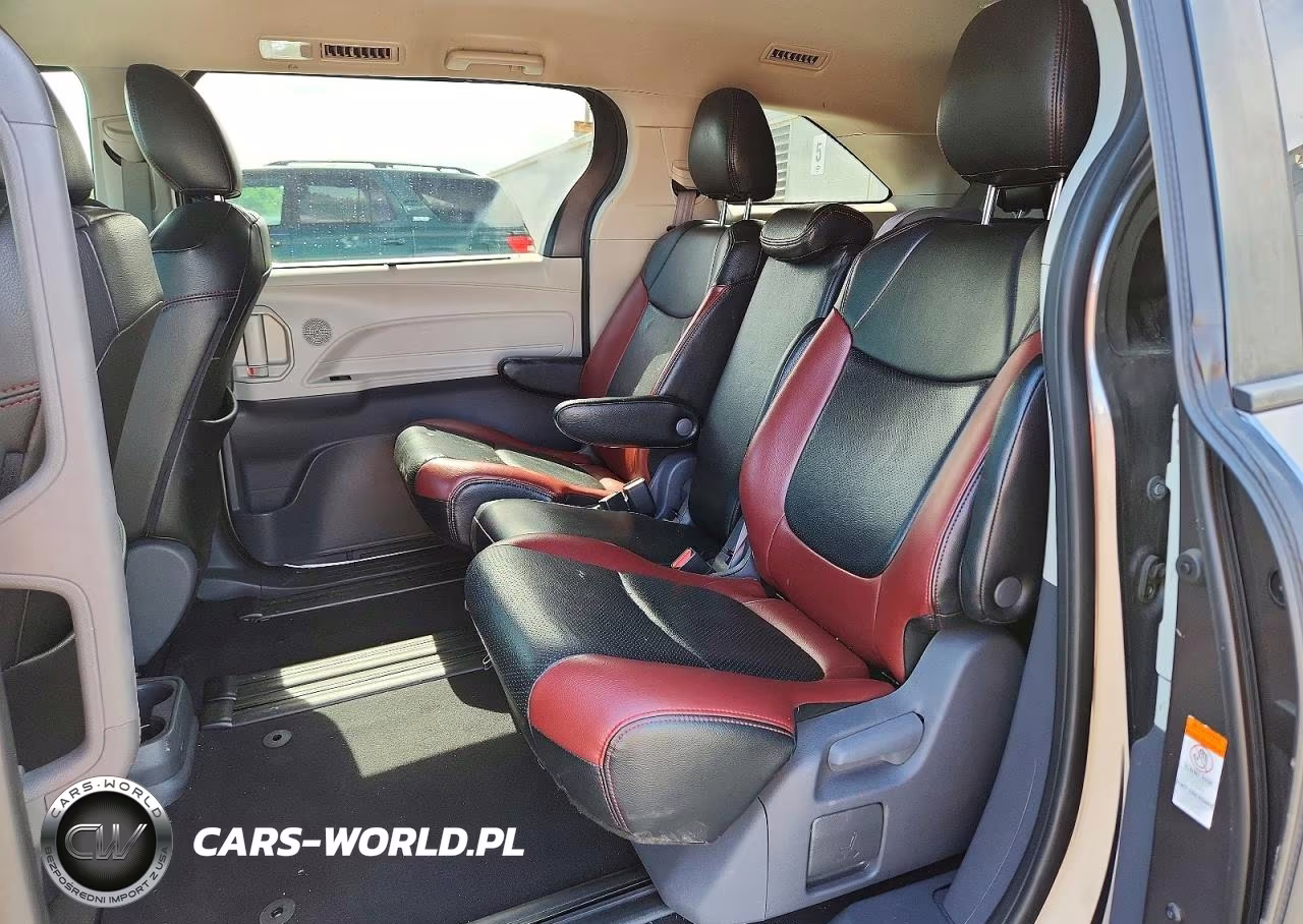 2021 Toyota Sienna Le VIN:5TDKRKEC9MS033742 - 11