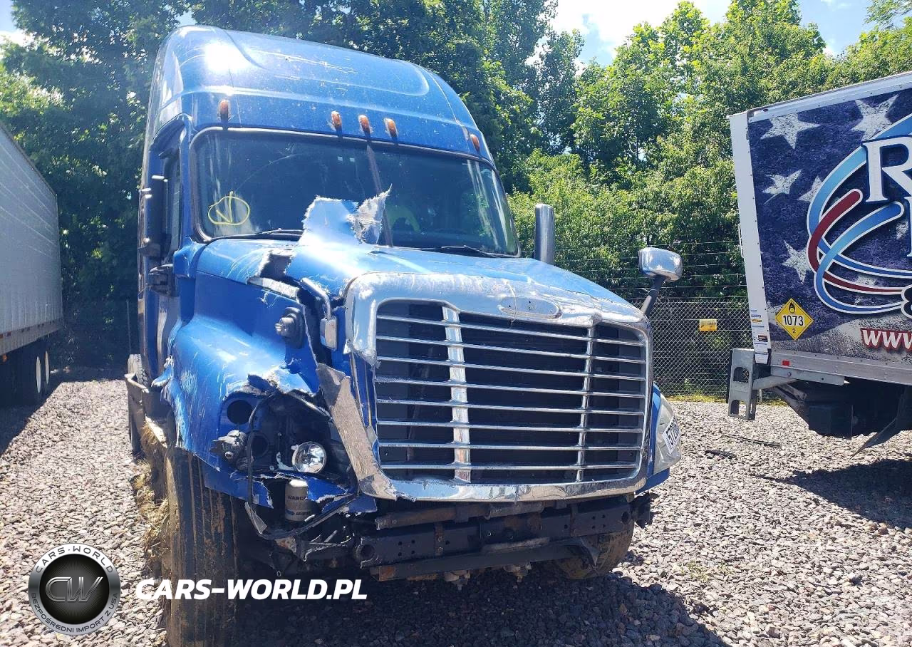 2016 Freightliner Cascadia 125" Sleeper Cab Semi Truck VIN:3AKJGLD59GSGX3143 - 9