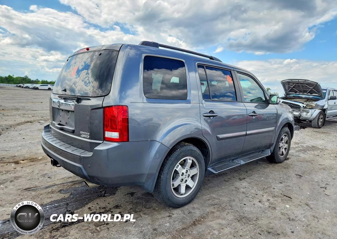 2011 Honda Pilot Touring VIN:5FNYF4H99BB083959 - 3