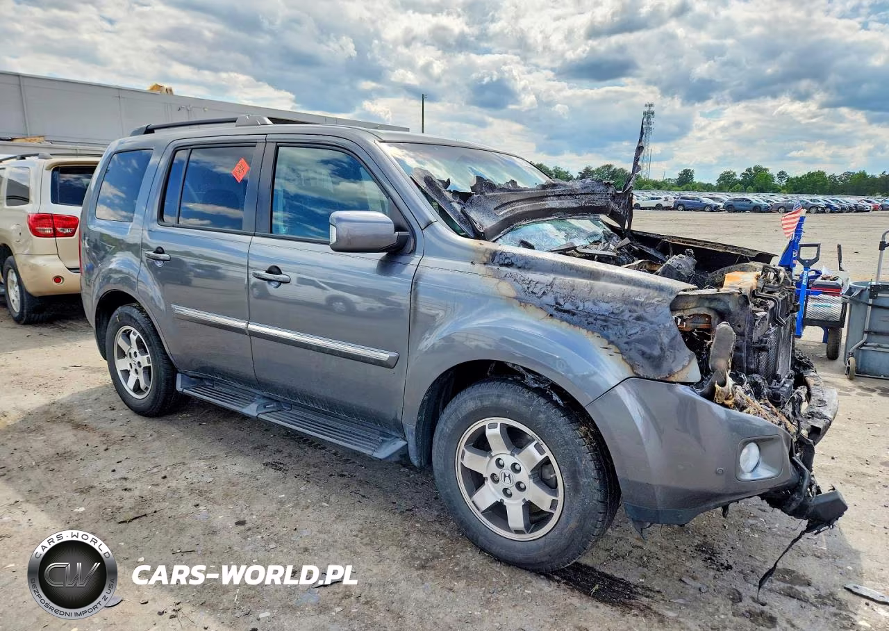 2011 Honda Pilot Touring VIN:5FNYF4H99BB083959 - 4