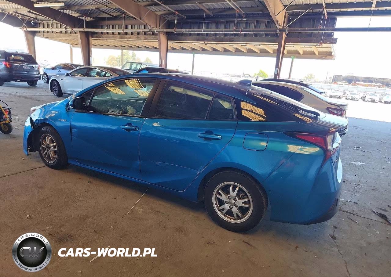 2021 Toyota Prius Le VIN:JTDKAMFU8M3148053 - 2