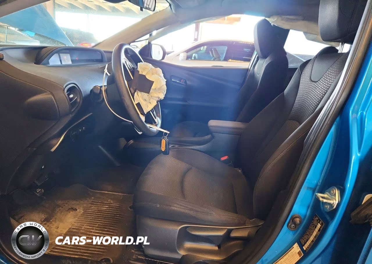 2021 Toyota Prius Le VIN:JTDKAMFU8M3148053 - 7