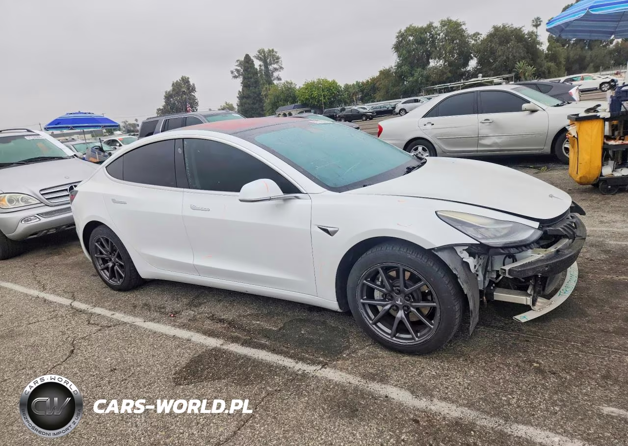 2018 Tesla Model 3 VIN:5YJ3E1EA3JF009106 - 4