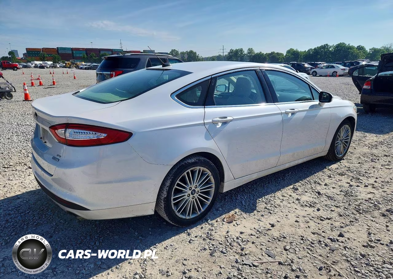 2015 Ford Fusion Se VIN:3FA6P0HD4FR276418 - 3