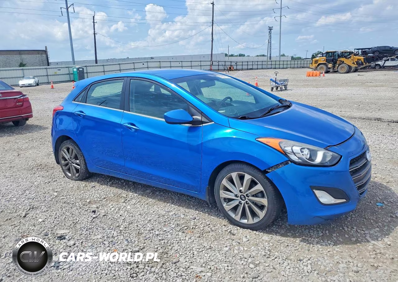 2017 Hyundai Elantra Gt Base VIN:KMHD35LH5HU355138 - 4