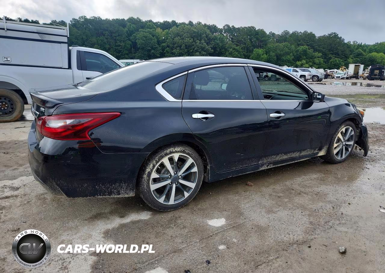 2017 Nissan Altima 2.5 Sr VIN:1N4AL3AP3HC152993 - 3