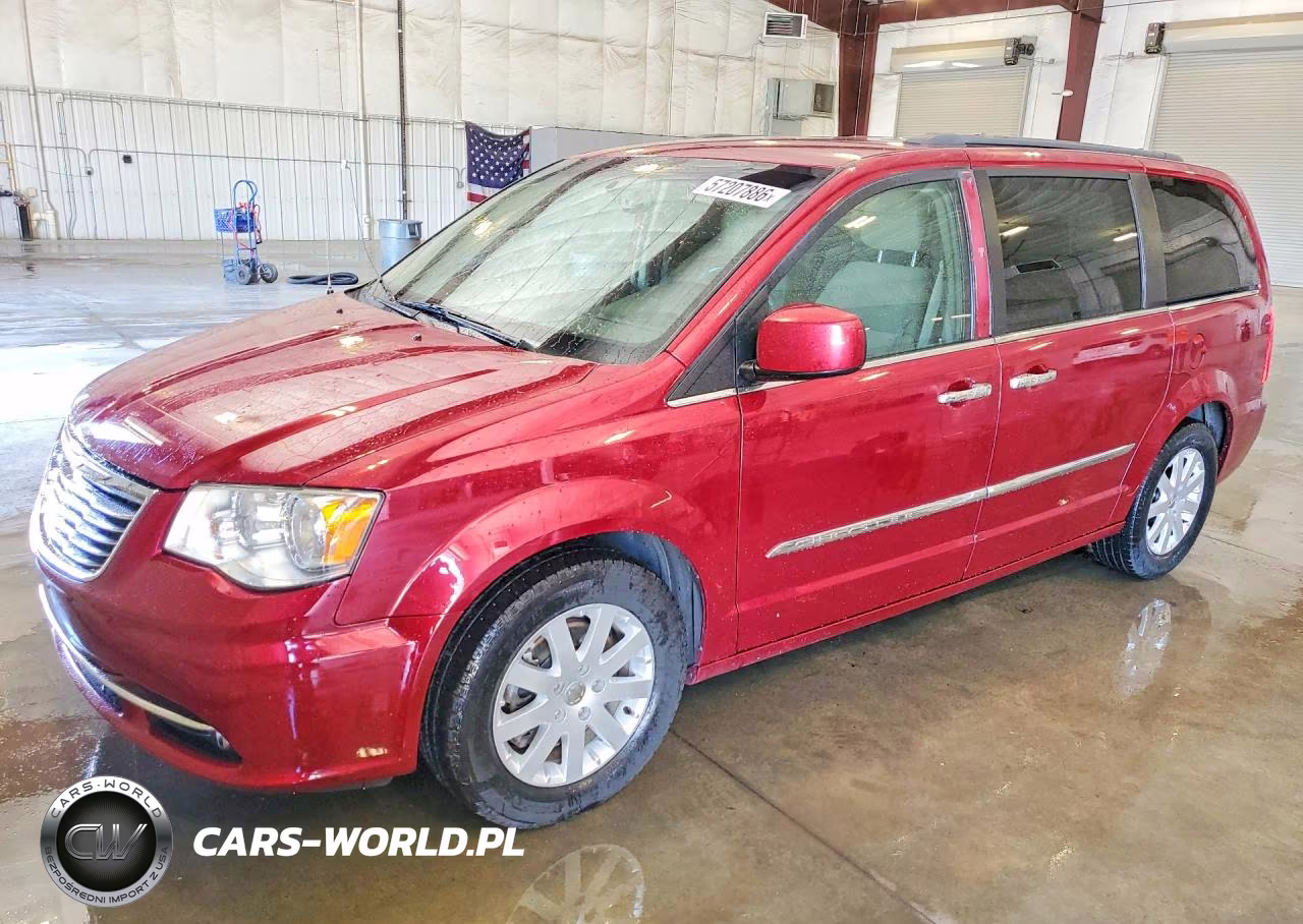 2016 Chrysler Town & Country Touring – zdjęcie 1 z 13