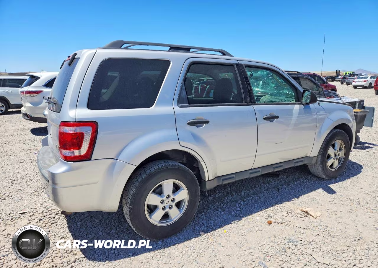 2012 Ford Escape Xlt VIN:1FMCU9DG9CKB43613 - 3
