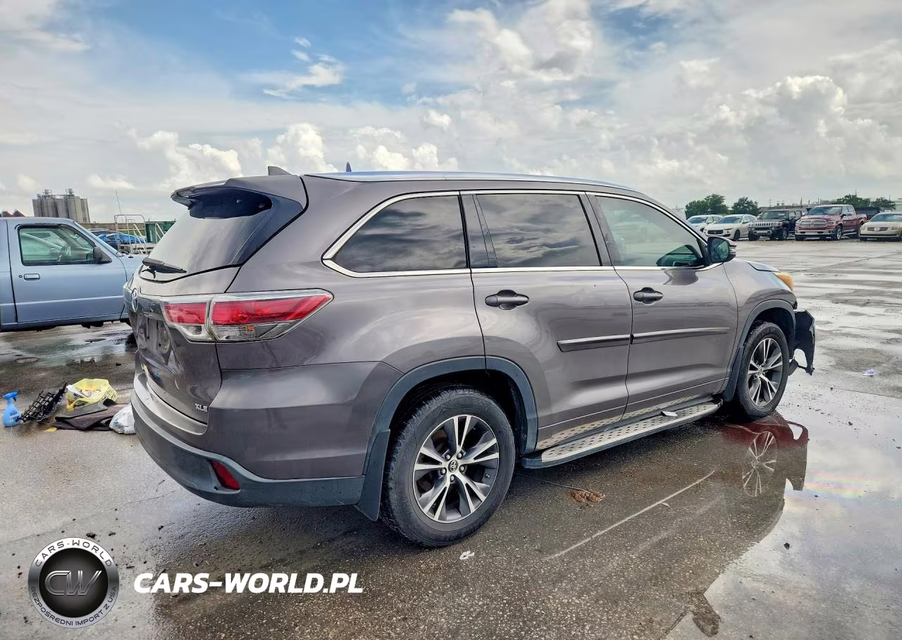 2016 Toyota Highlander Xle VIN:5TDKKRFHXGS173889 - 3